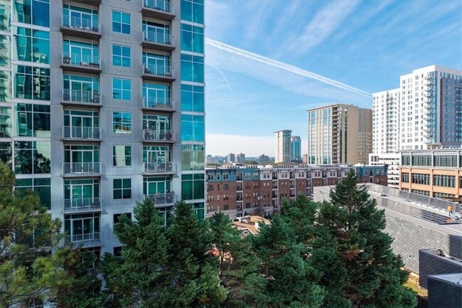 Building Photo - 250 Pharr Rd NE