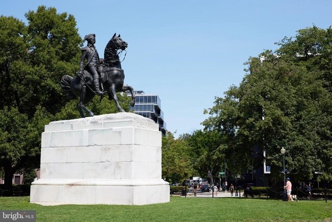 Building Photo - 1124 25th St NW