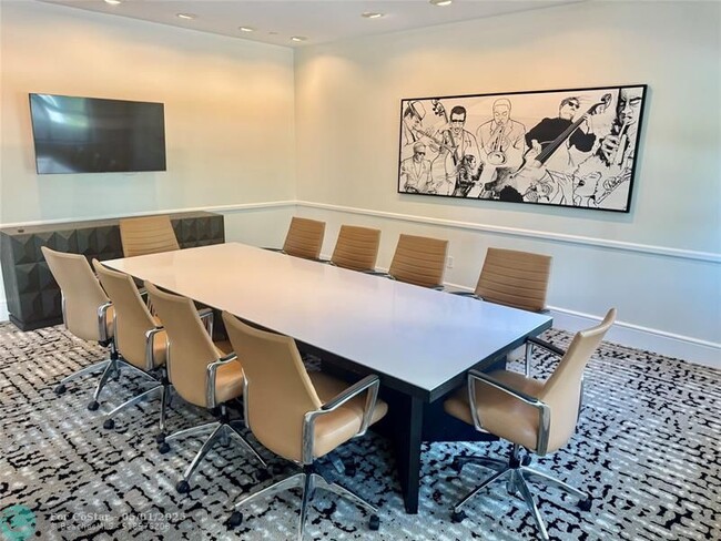 Building Photo - 610 W Las Olas Blvd