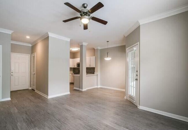 Building Photo - 3 bedroom in Houston TX 77030