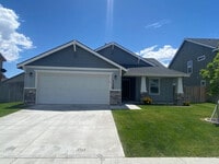Building Photo - Shady Ridge