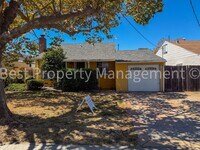 Building Photo - 17151 Via Flores