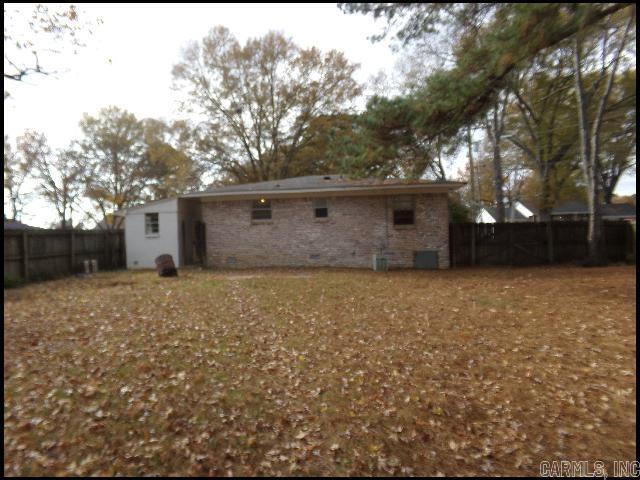 Building Photo - 107 S Holly St