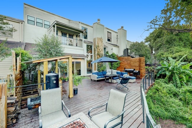 Building Photo - 4732 Post Oak Timber Dr