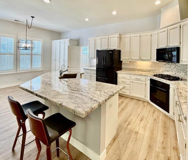 Building Photo - 844 Signorelli Cir