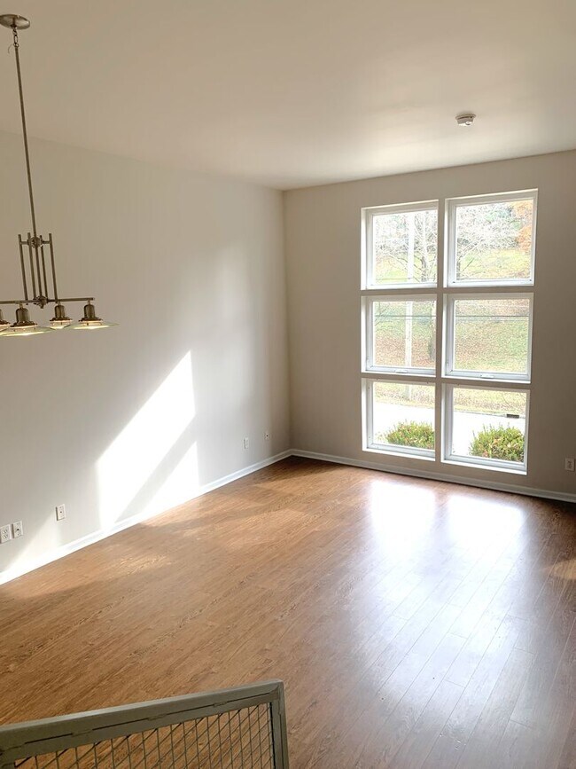 Building Photo - HIghlands/Crescent Hill area 2 bedroom