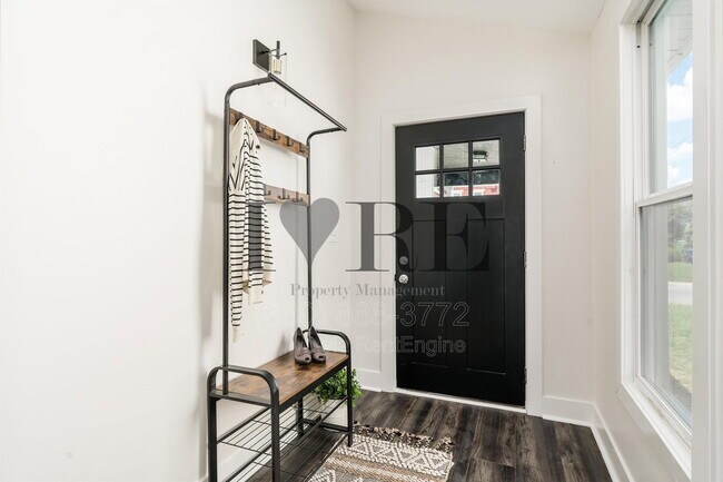 Building Photo - 966 Wilson Ave