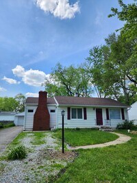Building Photo - Charming 3 Bedroom Home in Indianapolis with Spacious Layout and Convenient Location!