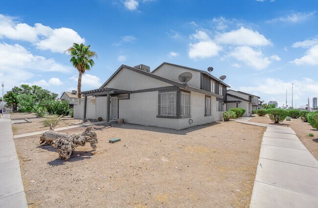 Building Photo - 3100 Chadford Pl