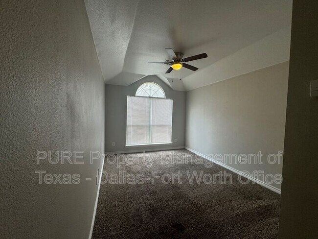 Building Photo - 4000 Cottage Park Ct