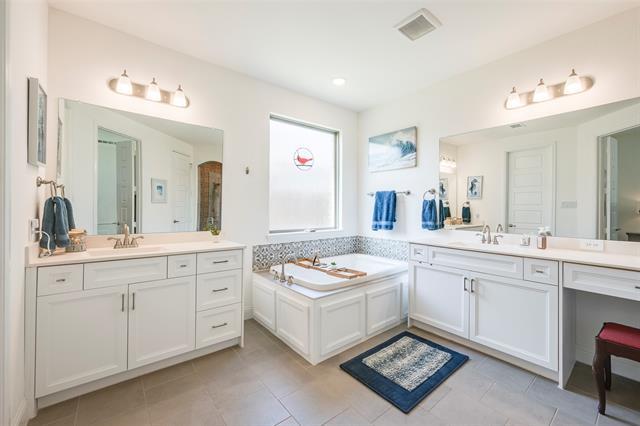 Building Photo - 14404 Home Trl