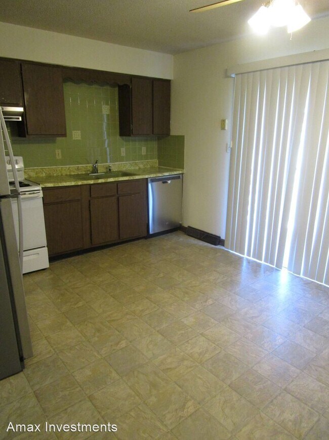 Building Photo - 1801-1803-1803 Garden Dr