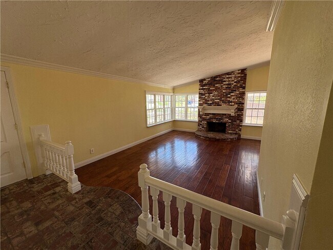 Building Photo - 2490 Michigan Dr