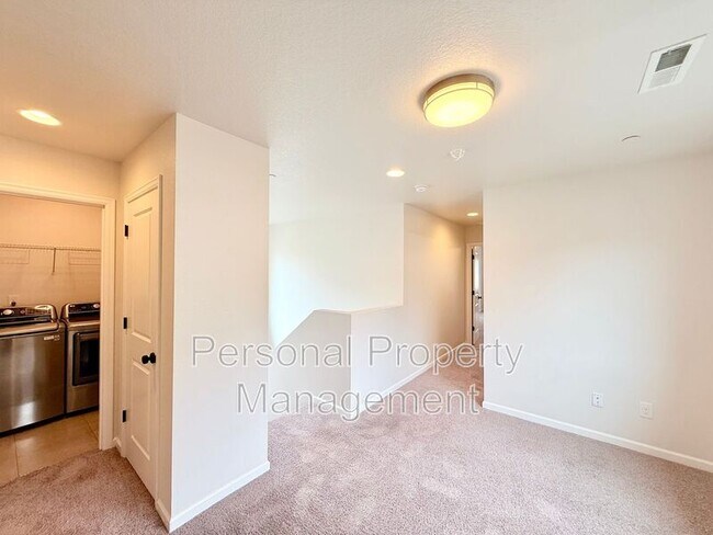 Building Photo - 7310 N 93rd Ave