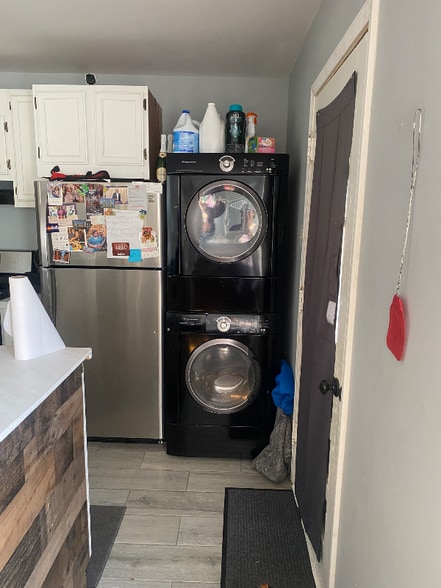 Building Photo - 4161 Dunn Ave