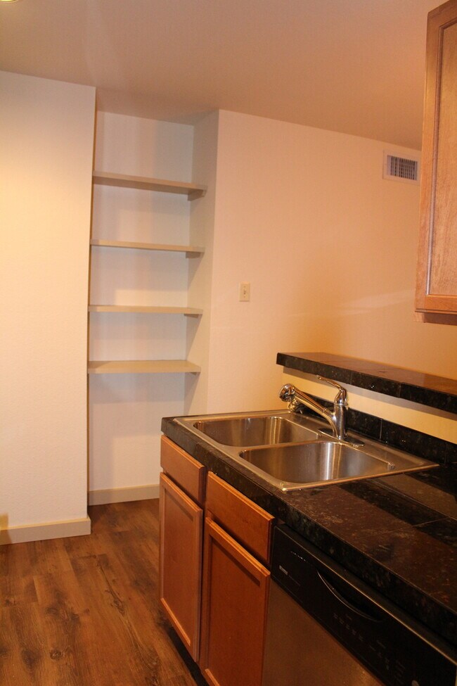 Building Photo - 209-E Eden at Avondale