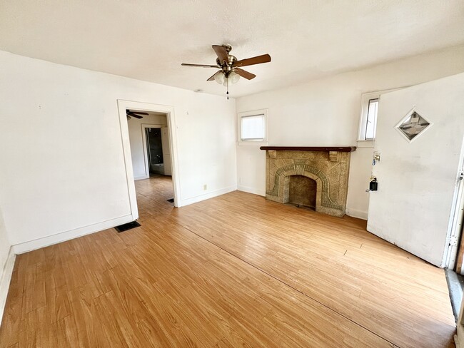 Building Photo - 3520 Herman St