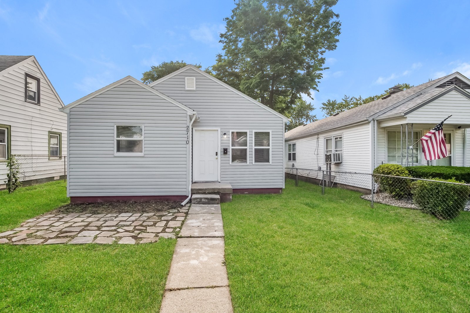 Building Photo - 2710 Fletcher St