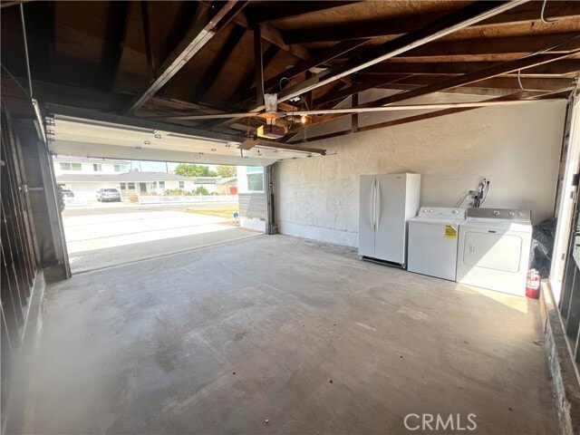 Building Photo - 8122 Belford Ave