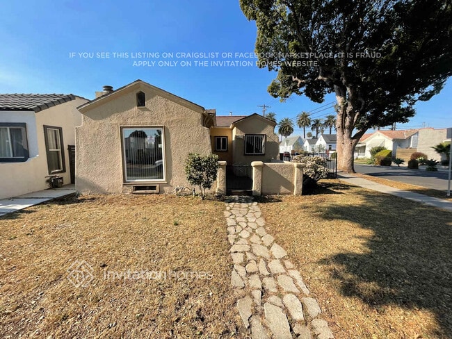 Building Photo - 3003 Hillcrest Dr