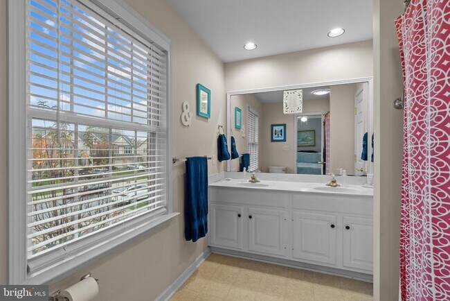 Building Photo - 433 Northstar Dr