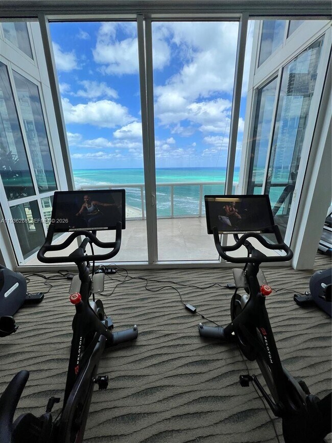 Building Photo - 18201 Collins Ave