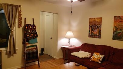 Building Photo - 861 Weeks Ave SE