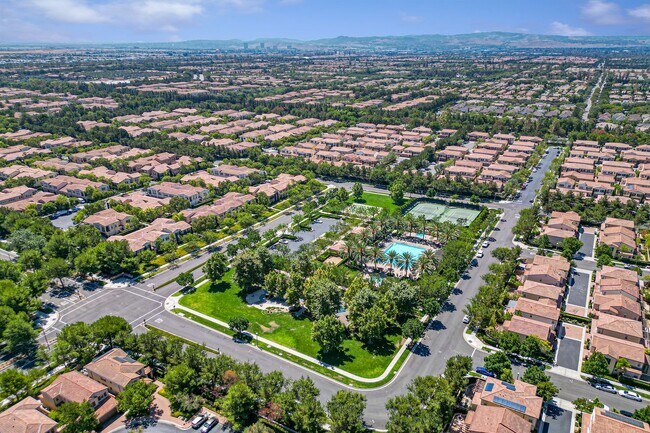 Building Photo - 59 Parkdale