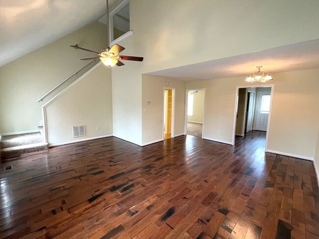 Building Photo - 1028 Cherry Hills Ct