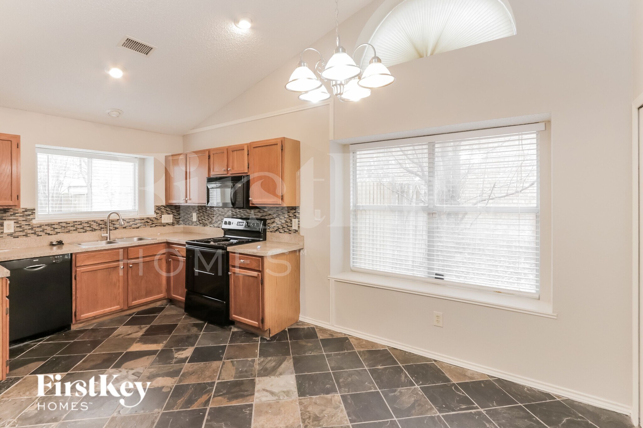 Building Photo - 7818 Bordeaux Ln