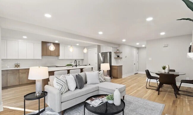 Building Photo - 3920-3912 12th St S