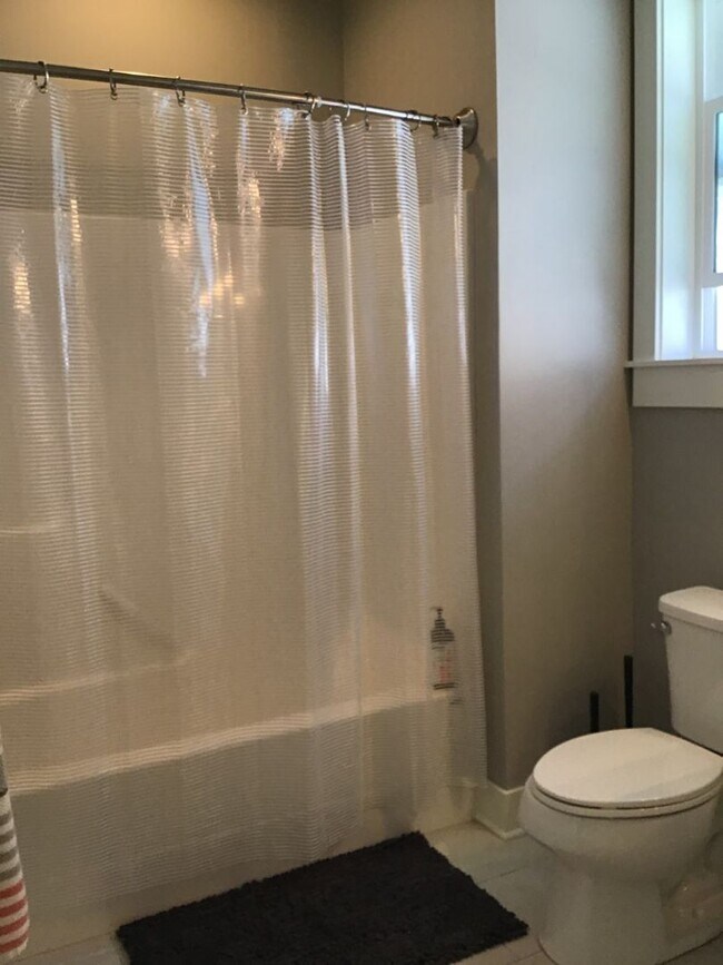 Building Photo - FOR RENT - All Inclusive Owner pays utilities - Furnished 3 bed, 2 bath NorthWest Crossing Townhome