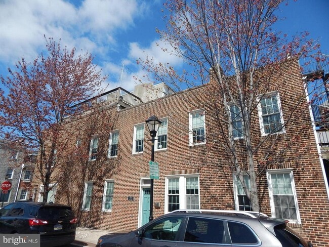 Building Photo - 241 S Exeter St