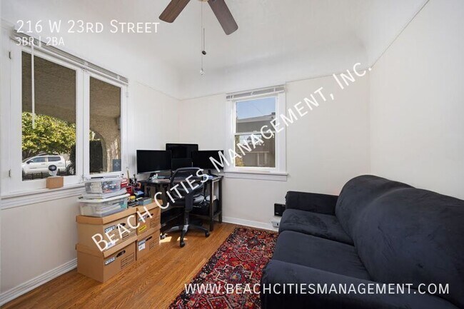 Building Photo - 216 W 23rd St