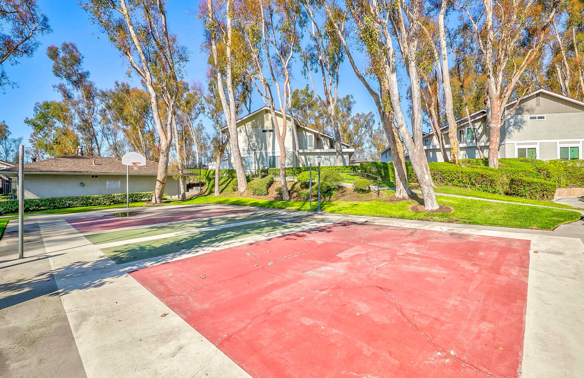 Building Photo - 2423 Coventry Cir