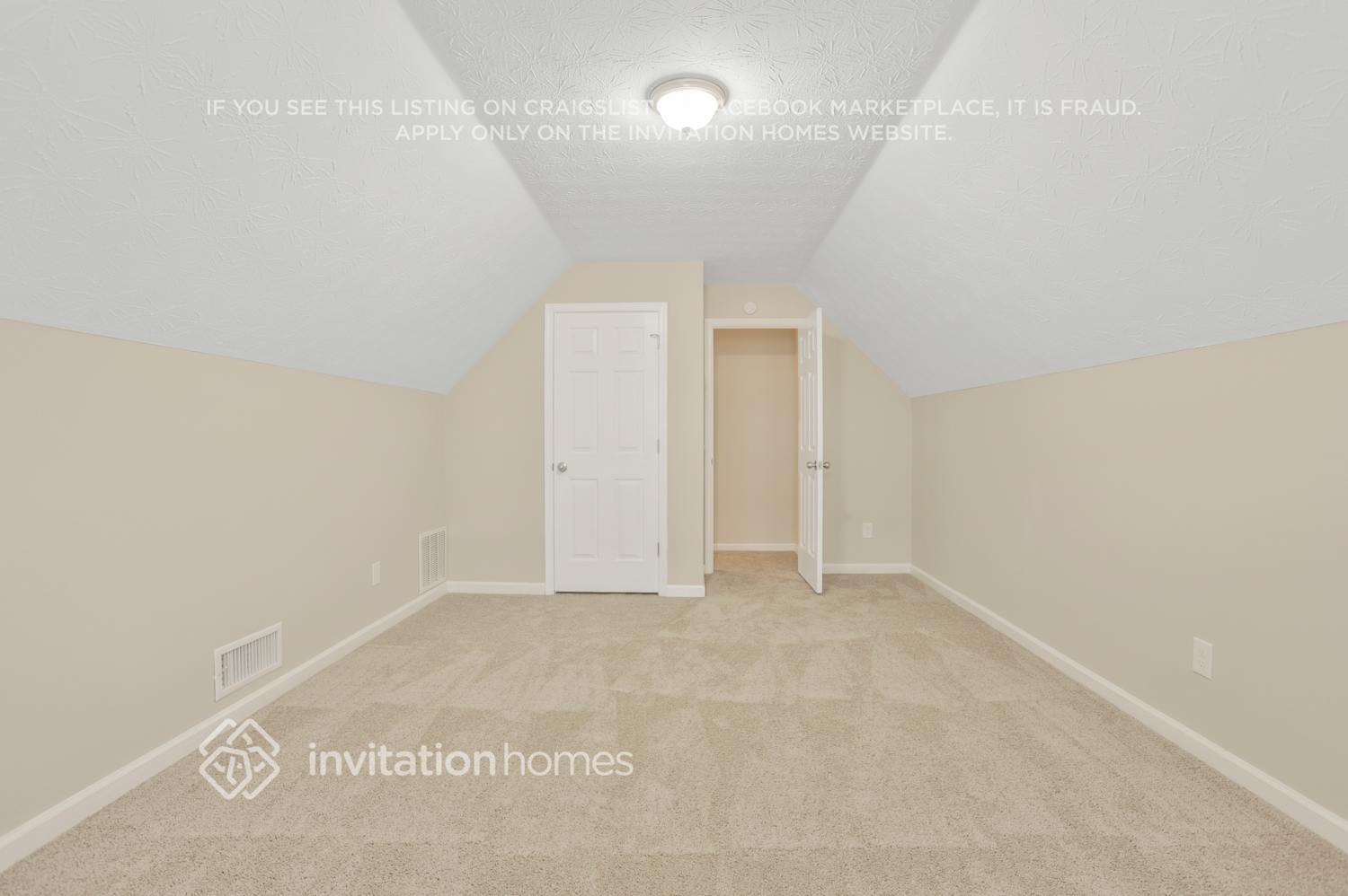 Building Photo - 10 Kentshire Pl NW