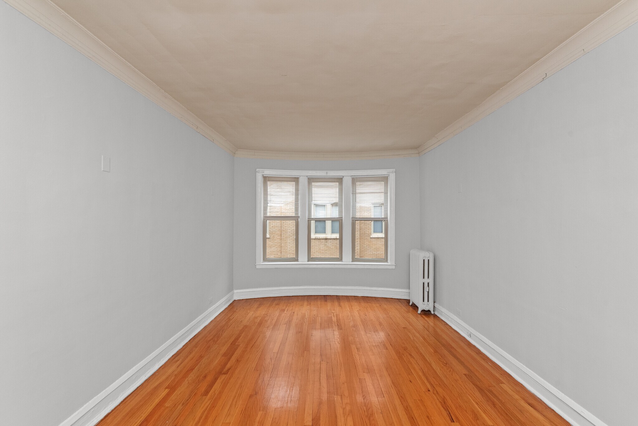 Building Photo - 4225 N Paulina St