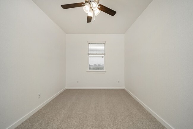 Building Photo - 8457 Adelaide Dr