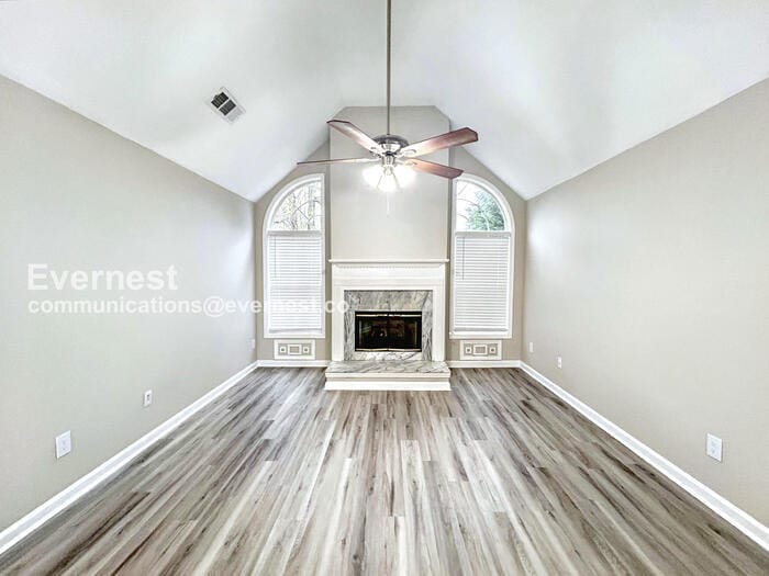 Building Photo - 320 Ashley Woods Dr