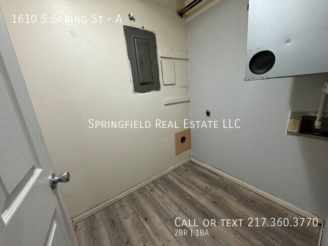 Building Photo - 1610 S Spring St