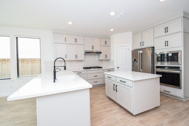 Building Photo - 21527 Sand Fringepod Wy