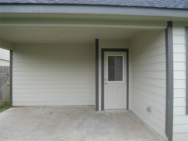 Building Photo - 2722 Oakleaf Ash Ln