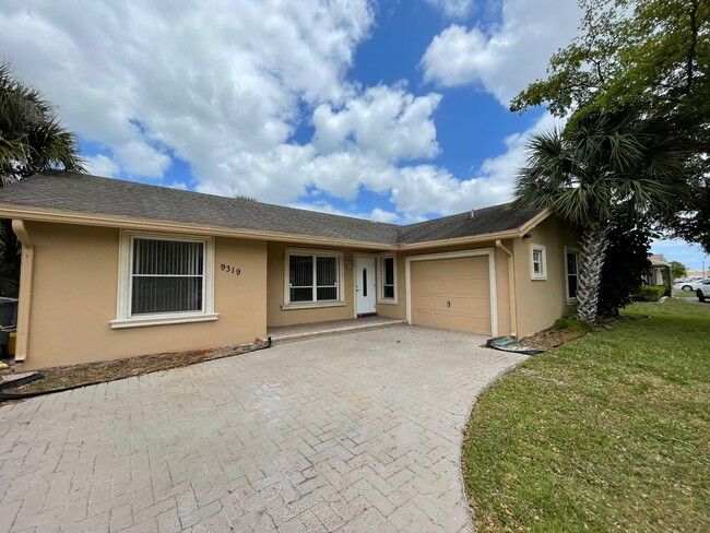 Primary Photo - 9319 Southampton Pl