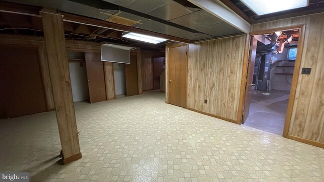 Building Photo - 9325 Furrow Ave