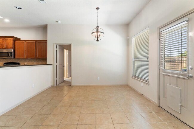 Building Photo - 2902 Lemmingham Dr