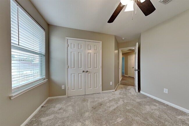 Building Photo - 10208 Jewel Ct