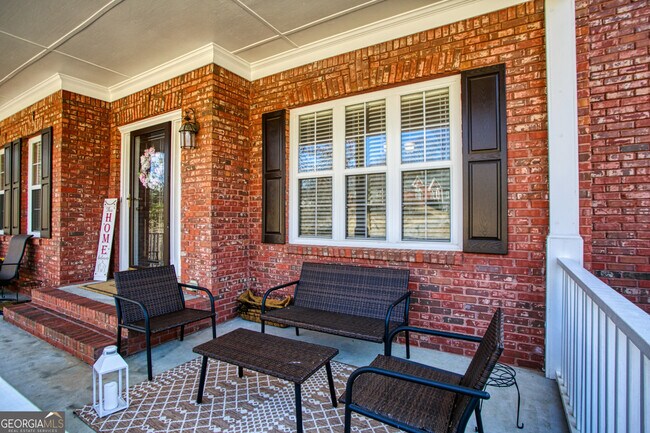 Building Photo - 3633 Elinburg Cove Trail NE