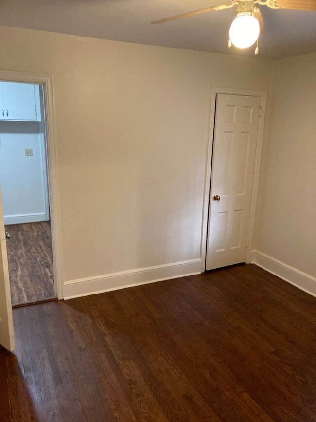 Building Photo - 2/2 House with Bonus in Summerville Park $1,195