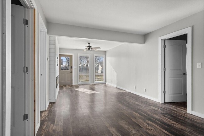 Building Photo - 42 Irish Hills Blvd