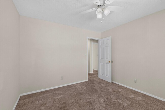 Building Photo - 5134 Hattiesburg Ave NW